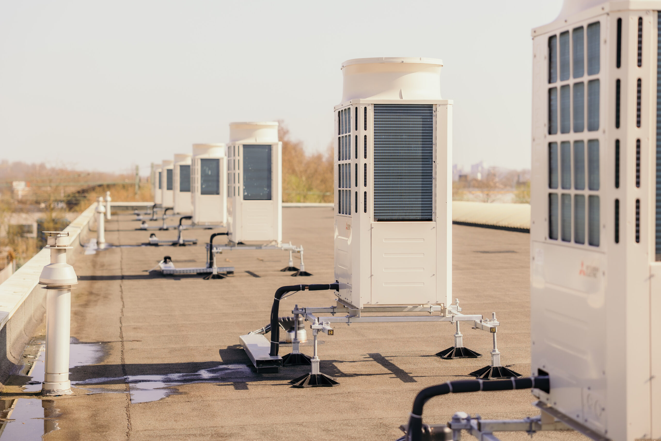 Orbcomm Europe B.V. — 8× VRF + warmtepomp